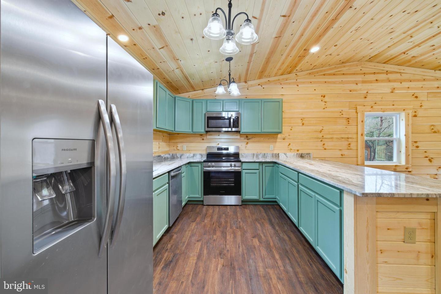 875 WILLOW LN, MOUNT JACKSON, Virginia 22842, 4 Bedrooms Bedrooms, ,2 BathroomsBathrooms,Residential,For sale,875 WILLOW LN,VASH2013562 MLS # VASH2013562