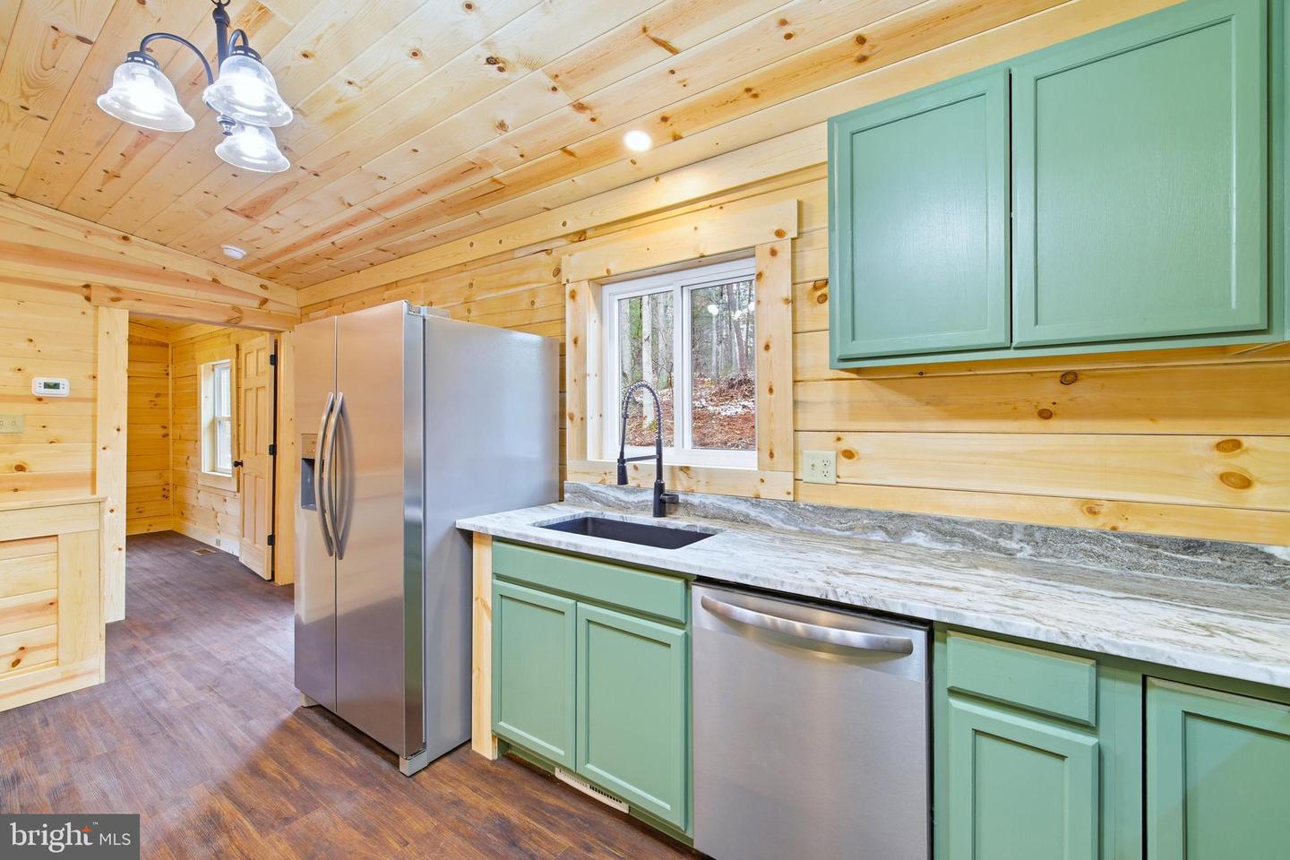 875 WILLOW LN, MOUNT JACKSON, Virginia 22842, 4 Bedrooms Bedrooms, ,2 BathroomsBathrooms,Residential,For sale,875 WILLOW LN,VASH2013562 MLS # VASH2013562