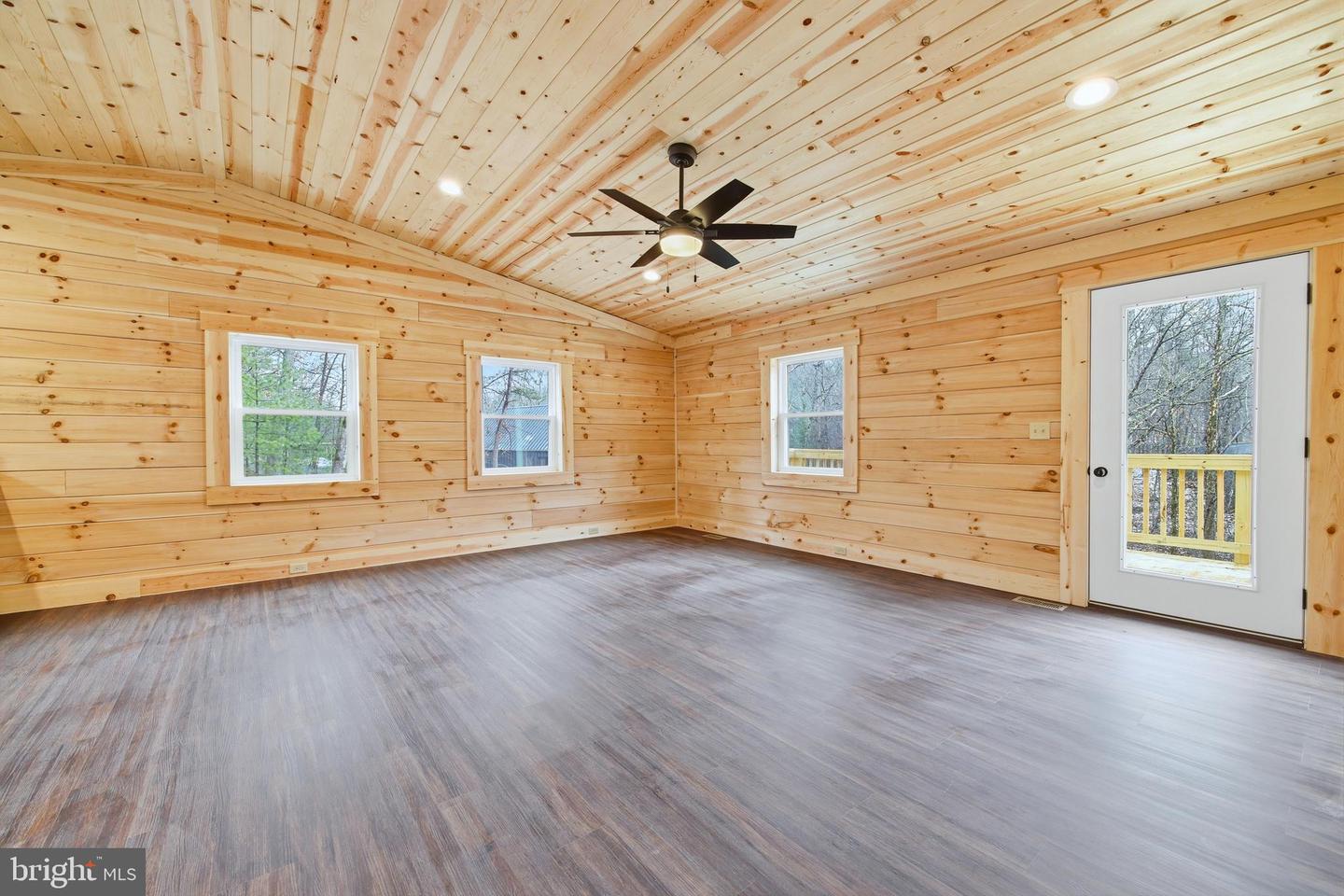 875 WILLOW LN, MOUNT JACKSON, Virginia 22842, 4 Bedrooms Bedrooms, ,2 BathroomsBathrooms,Residential,For sale,875 WILLOW LN,VASH2013562 MLS # VASH2013562