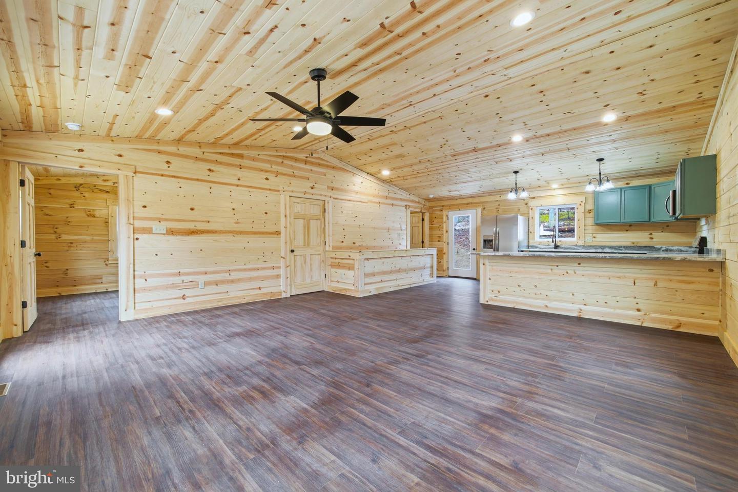 875 WILLOW LN, MOUNT JACKSON, Virginia 22842, 4 Bedrooms Bedrooms, ,2 BathroomsBathrooms,Residential,For sale,875 WILLOW LN,VASH2013562 MLS # VASH2013562