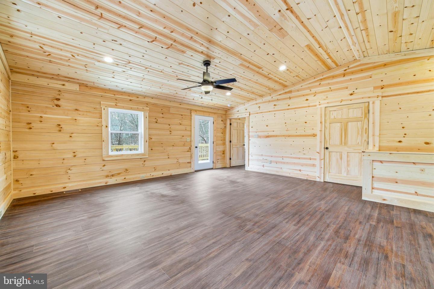 875 WILLOW LN, MOUNT JACKSON, Virginia 22842, 4 Bedrooms Bedrooms, ,2 BathroomsBathrooms,Residential,For sale,875 WILLOW LN,VASH2013562 MLS # VASH2013562