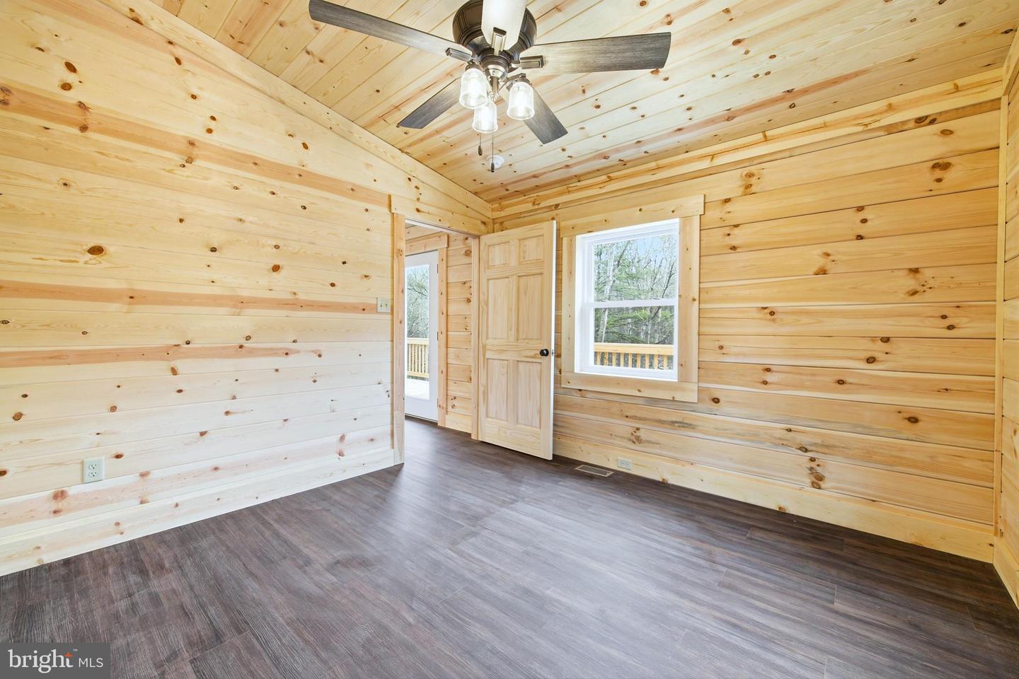 875 WILLOW LN, MOUNT JACKSON, Virginia 22842, 4 Bedrooms Bedrooms, ,2 BathroomsBathrooms,Residential,For sale,875 WILLOW LN,VASH2013562 MLS # VASH2013562