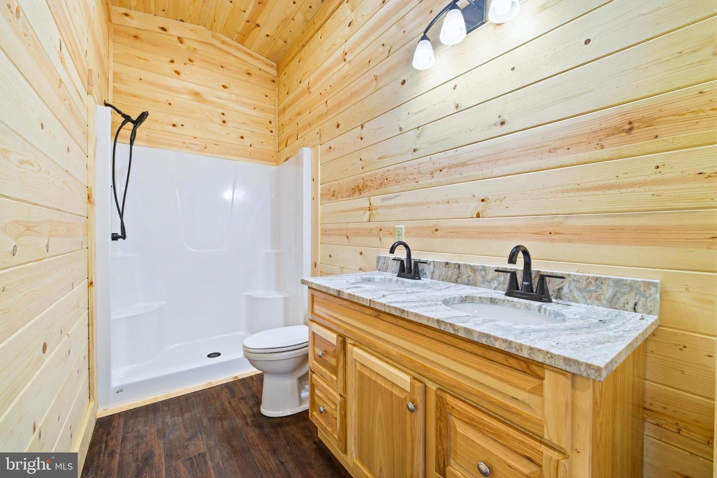 875 WILLOW LN, MOUNT JACKSON, Virginia 22842, 4 Bedrooms Bedrooms, ,2 BathroomsBathrooms,Residential,For sale,875 WILLOW LN,VASH2013562 MLS # VASH2013562