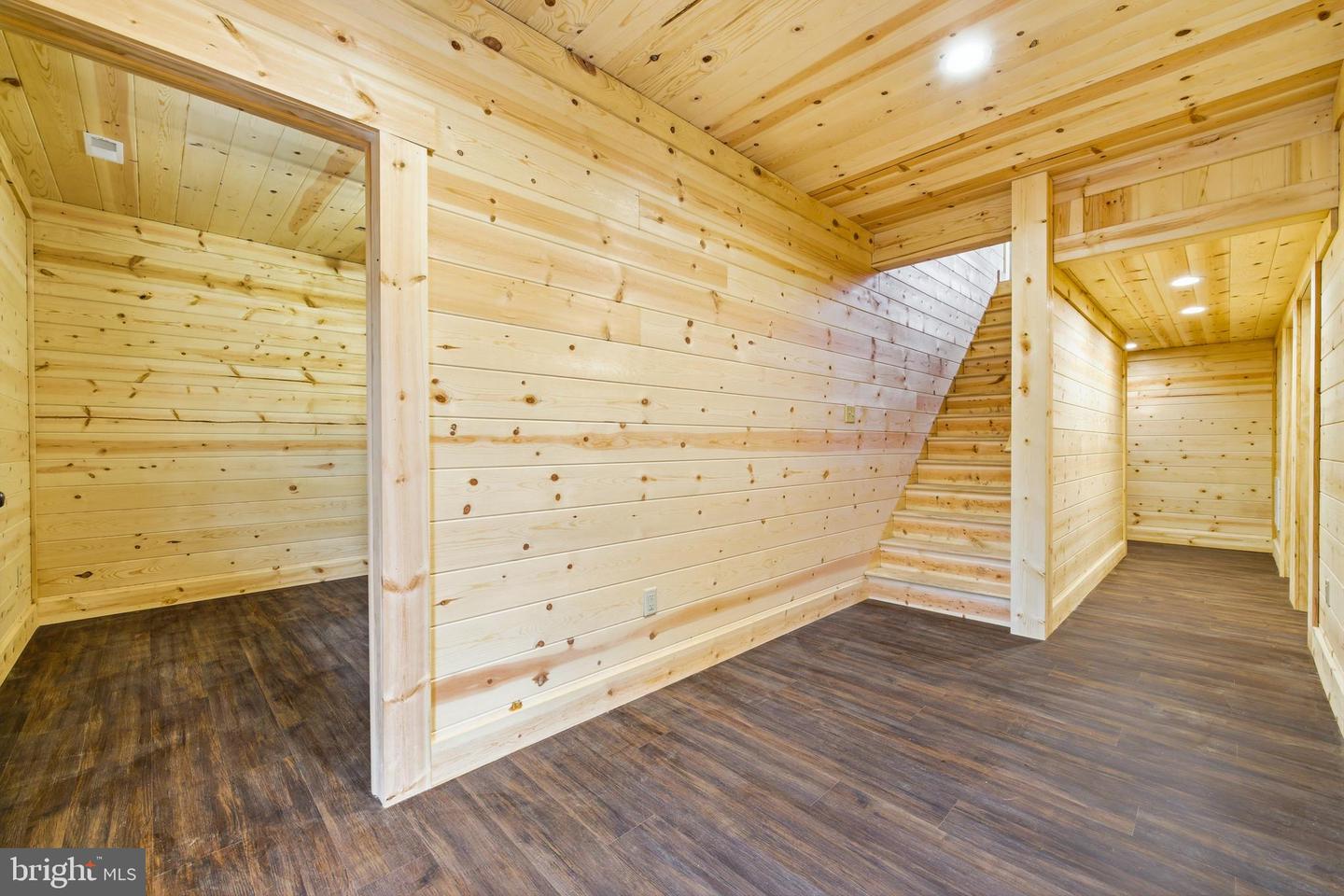 875 WILLOW LN, MOUNT JACKSON, Virginia 22842, 4 Bedrooms Bedrooms, ,2 BathroomsBathrooms,Residential,For sale,875 WILLOW LN,VASH2013562 MLS # VASH2013562