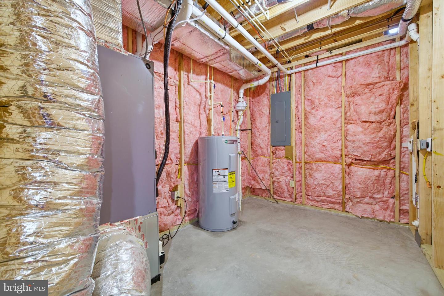 875 WILLOW LN, MOUNT JACKSON, Virginia 22842, 4 Bedrooms Bedrooms, ,2 BathroomsBathrooms,Residential,For sale,875 WILLOW LN,VASH2013562 MLS # VASH2013562