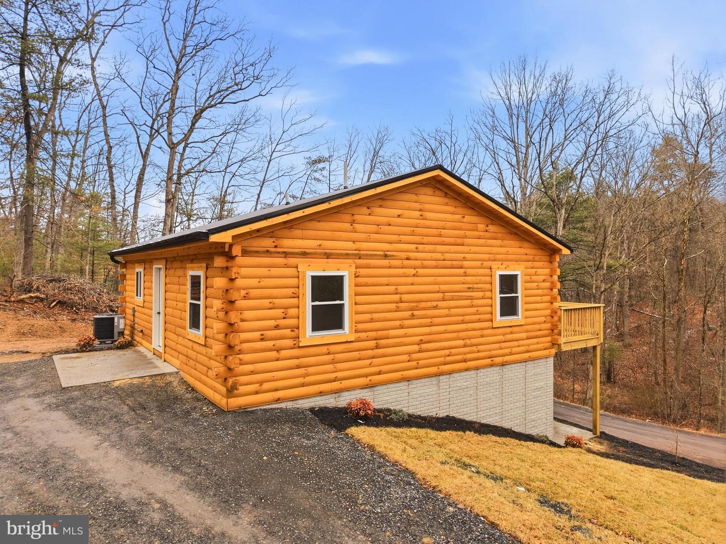 875 WILLOW LN, MOUNT JACKSON, Virginia 22842, 4 Bedrooms Bedrooms, ,2 BathroomsBathrooms,Residential,For sale,875 WILLOW LN,VASH2013562 MLS # VASH2013562