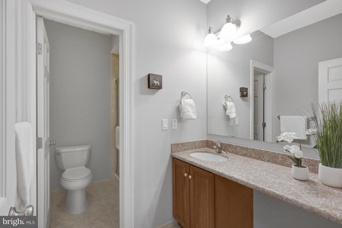 WASHINGTON, District Of Columbia 20002, 5 Bedrooms Bedrooms, ,5 BathroomsBathrooms,Residential,For sale,DCDC2245812 MLS # DCDC2245812