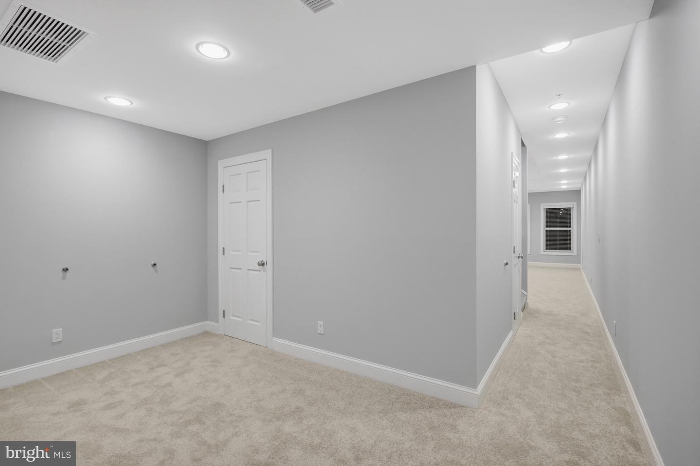 WASHINGTON, District Of Columbia 20002, 5 Bedrooms Bedrooms, ,5 BathroomsBathrooms,Residential,For sale,DCDC2245812 MLS # DCDC2245812