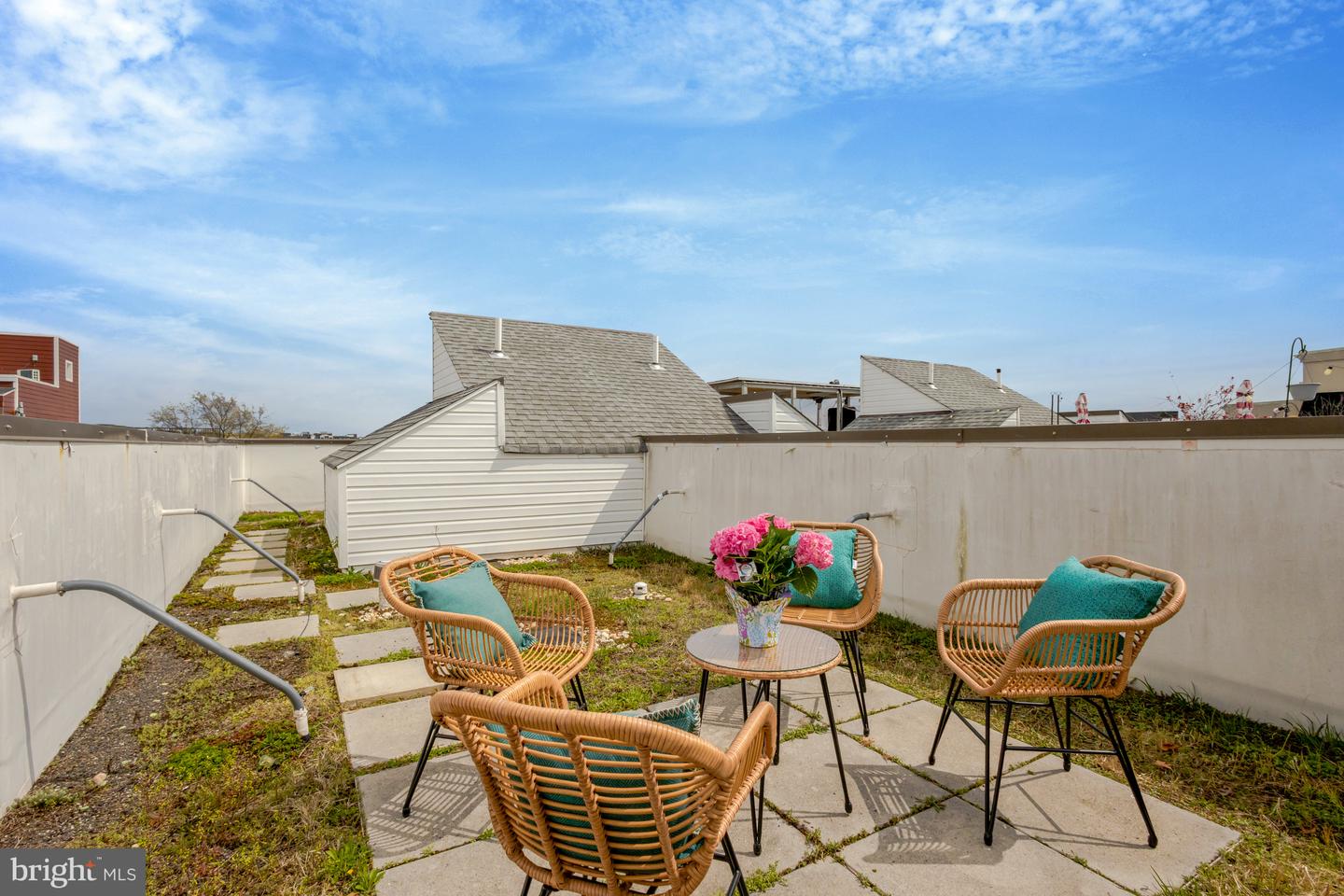 WASHINGTON, District Of Columbia 20002, 5 Bedrooms Bedrooms, ,5 BathroomsBathrooms,Residential,For sale,DCDC2245812 MLS # DCDC2245812