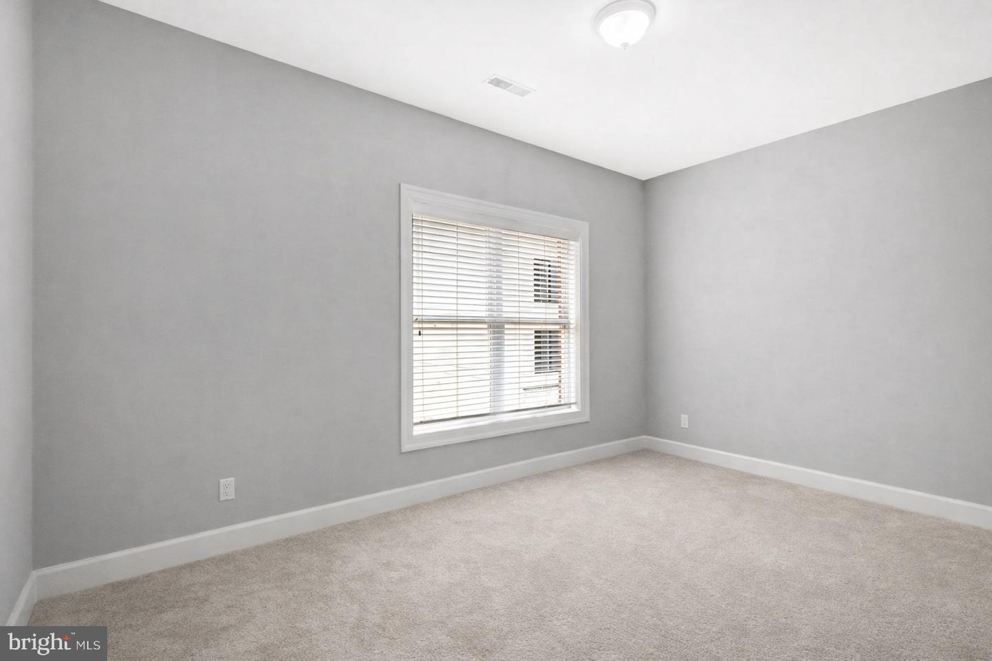 WASHINGTON, District Of Columbia 20002, 5 Bedrooms Bedrooms, ,5 BathroomsBathrooms,Residential,For sale,DCDC2245812 MLS # DCDC2245812