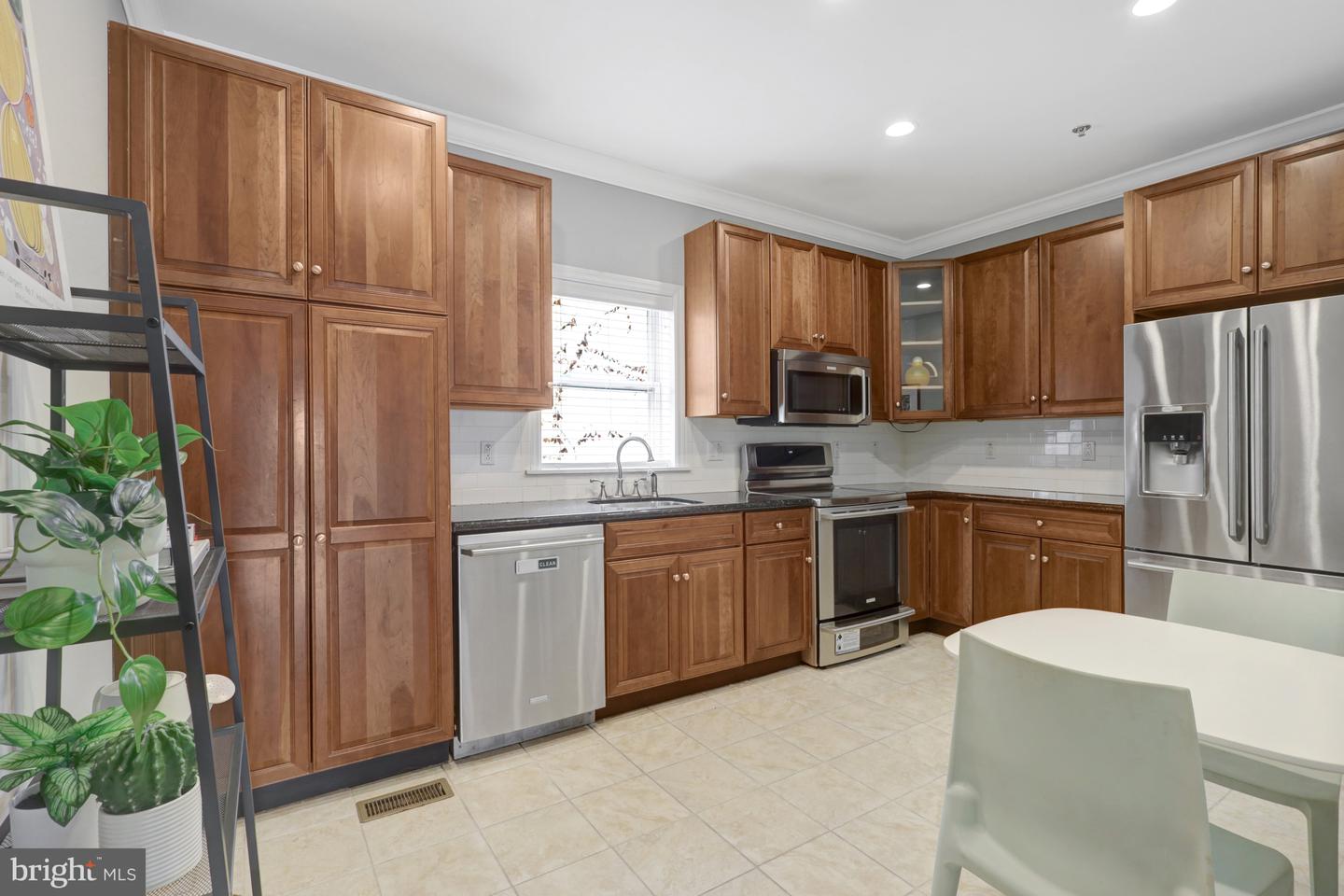 WASHINGTON, District Of Columbia 20002, 5 Bedrooms Bedrooms, ,5 BathroomsBathrooms,Residential,For sale,DCDC2245812 MLS # DCDC2245812