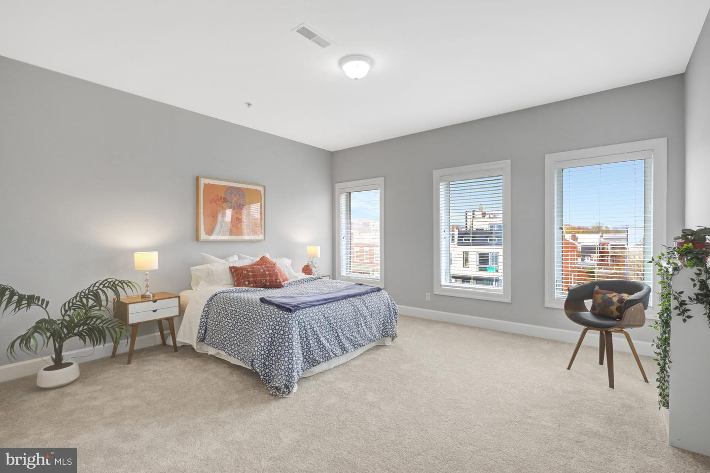 WASHINGTON, District Of Columbia 20002, 5 Bedrooms Bedrooms, ,5 BathroomsBathrooms,Residential,For sale,DCDC2245812 MLS # DCDC2245812