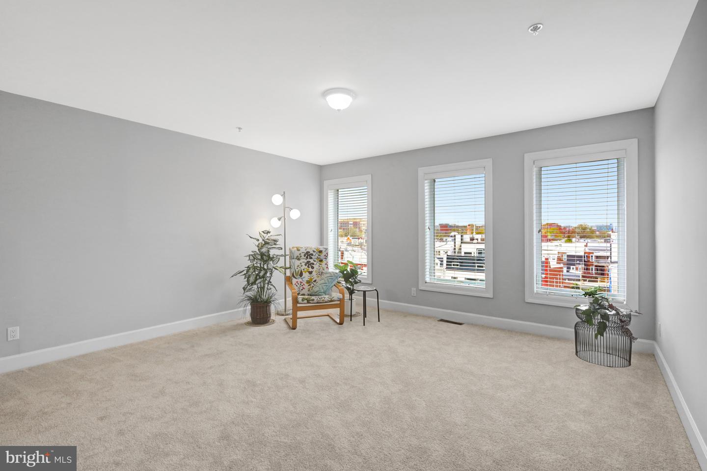 WASHINGTON, District Of Columbia 20002, 5 Bedrooms Bedrooms, ,5 BathroomsBathrooms,Residential,For sale,DCDC2245812 MLS # DCDC2245812