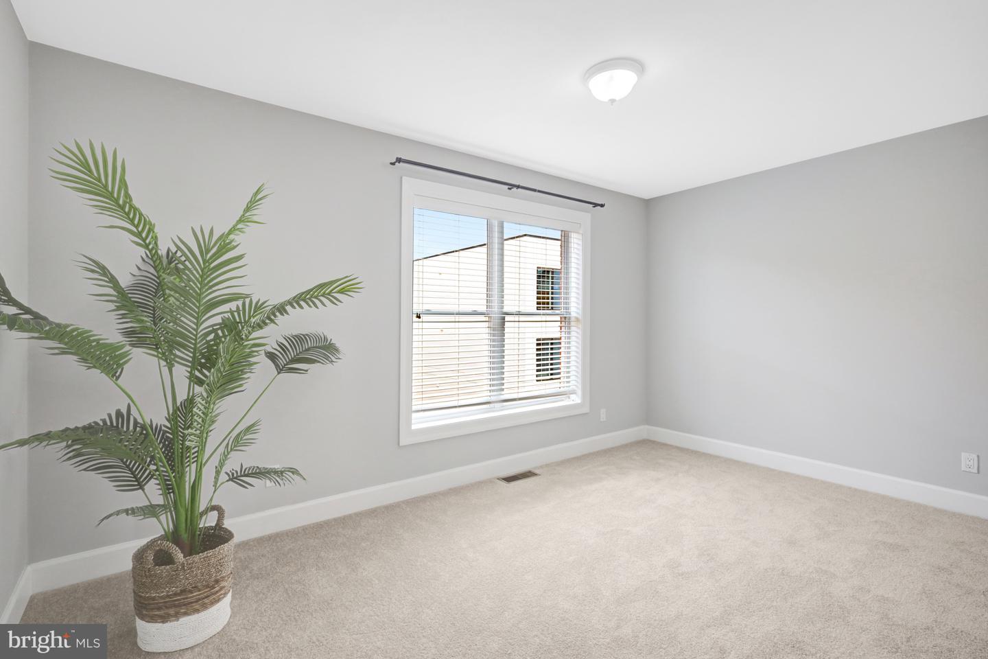 WASHINGTON, District Of Columbia 20002, 5 Bedrooms Bedrooms, ,5 BathroomsBathrooms,Residential,For sale,DCDC2245812 MLS # DCDC2245812