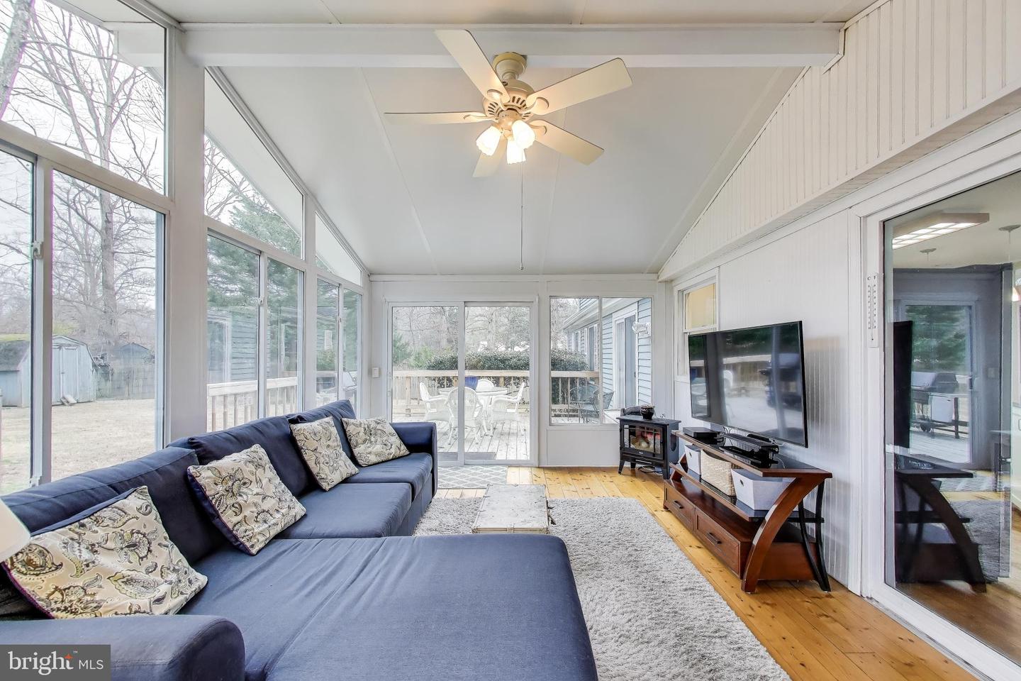 10505 OLD COLCHESTER RD, LORTON, Virginia 22079, 4 Bedrooms Bedrooms, ,3 BathroomsBathrooms,Residential,For sale,10505 OLD COLCHESTER RD,VAFX2290550 MLS # VAFX2290550