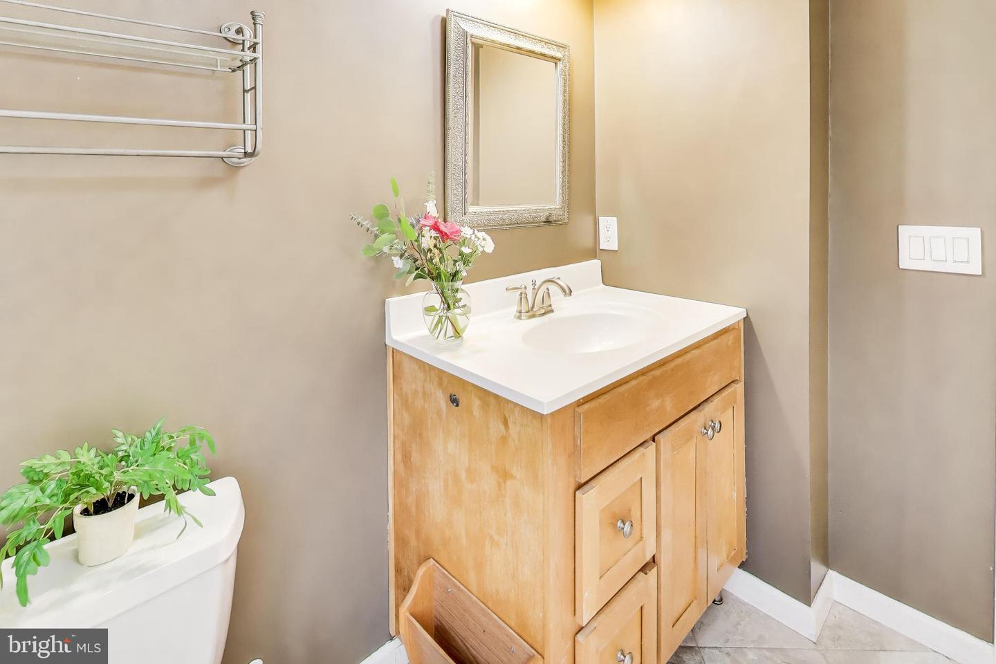 10505 OLD COLCHESTER RD, LORTON, Virginia 22079, 4 Bedrooms Bedrooms, ,3 BathroomsBathrooms,Residential,For sale,10505 OLD COLCHESTER RD,VAFX2290550 MLS # VAFX2290550