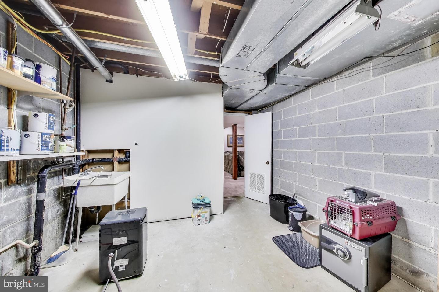 10505 OLD COLCHESTER RD, LORTON, Virginia 22079, 4 Bedrooms Bedrooms, ,3 BathroomsBathrooms,Residential,For sale,10505 OLD COLCHESTER RD,VAFX2290550 MLS # VAFX2290550