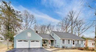 10505 OLD COLCHESTER RD, LORTON, Virginia 22079, 4 Bedrooms Bedrooms, ,3 BathroomsBathrooms,Residential,For sale,10505 OLD COLCHESTER RD,VAFX2290550 MLS # VAFX2290550