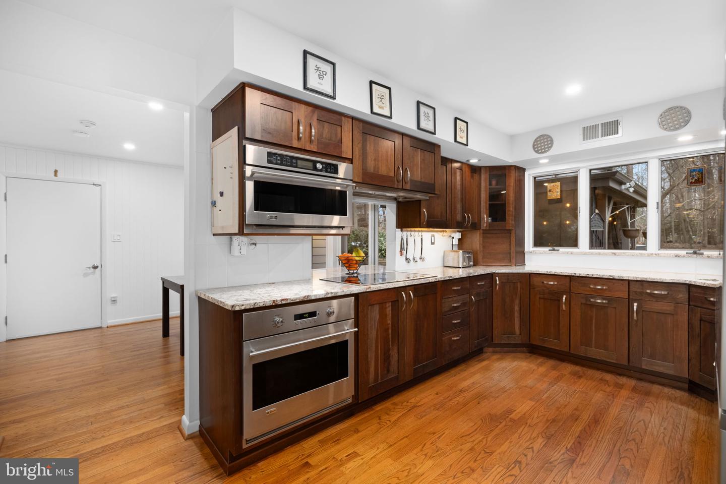 5500 BEECH RIDGE DR, FAIRFAX, Virginia 22030, 5 Bedrooms Bedrooms, ,4 BathroomsBathrooms,Residential,For sale,5500 BEECH RIDGE DR,VAFX2290716 MLS # VAFX2290716