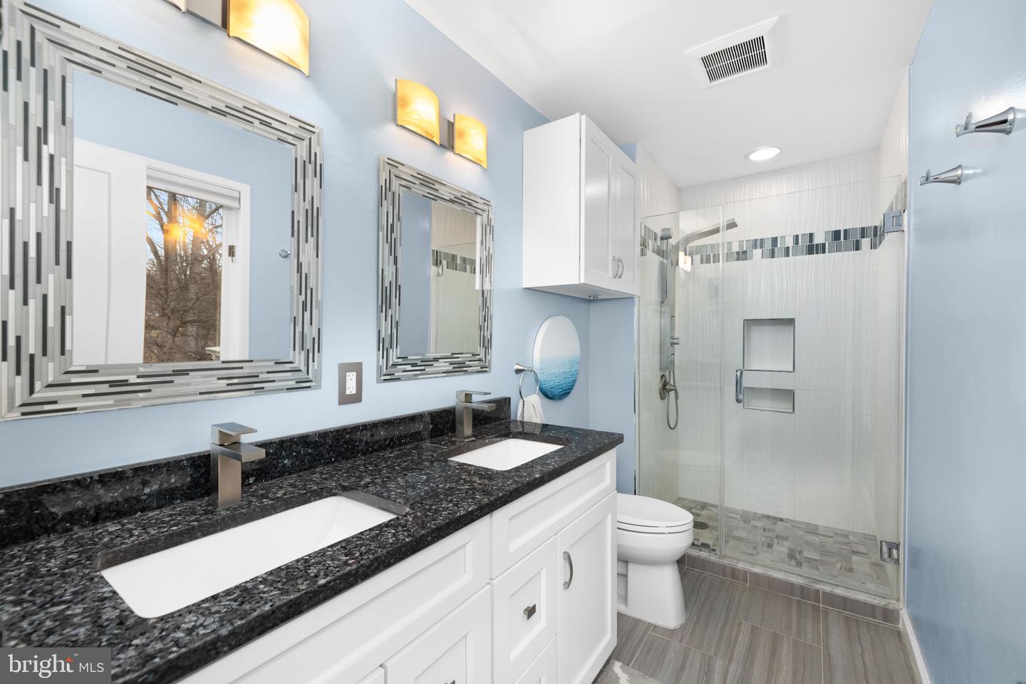 5500 BEECH RIDGE DR, FAIRFAX, Virginia 22030, 5 Bedrooms Bedrooms, ,4 BathroomsBathrooms,Residential,For sale,5500 BEECH RIDGE DR,VAFX2290716 MLS # VAFX2290716