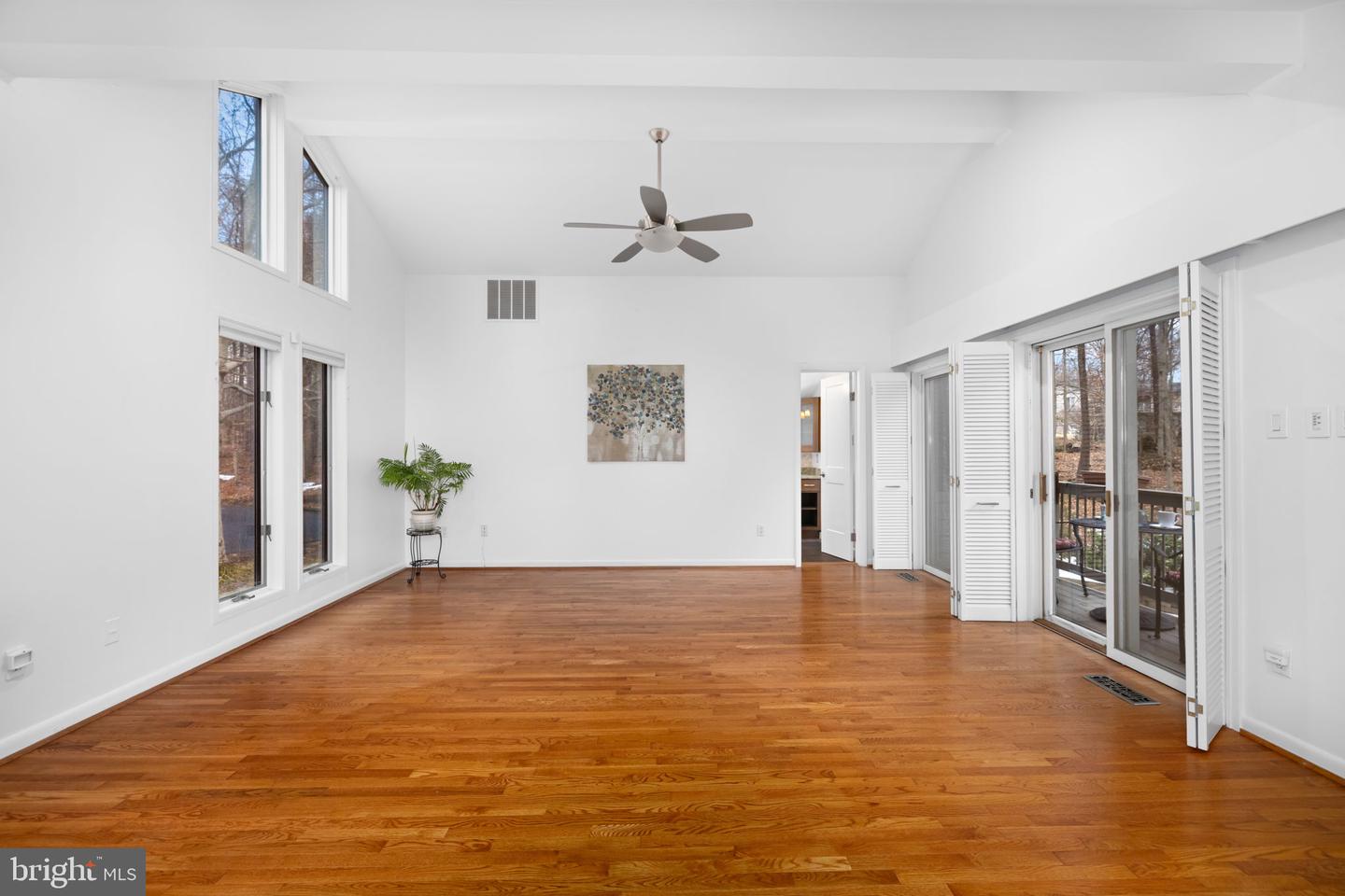 5500 BEECH RIDGE DR, FAIRFAX, Virginia 22030, 5 Bedrooms Bedrooms, ,4 BathroomsBathrooms,Residential,For sale,5500 BEECH RIDGE DR,VAFX2290716 MLS # VAFX2290716