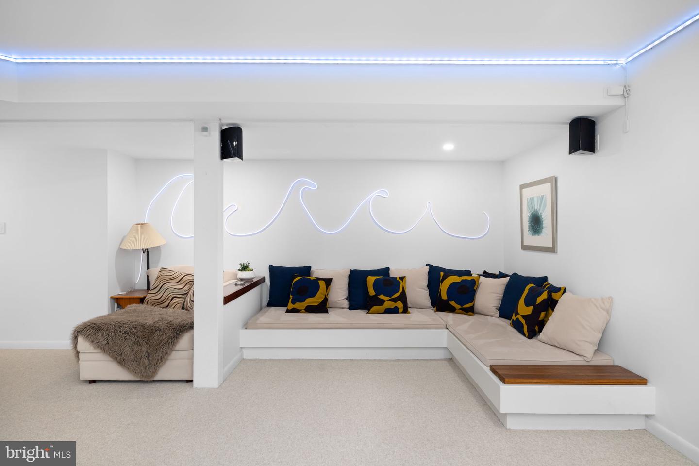 5500 BEECH RIDGE DR, FAIRFAX, Virginia 22030, 5 Bedrooms Bedrooms, ,4 BathroomsBathrooms,Residential,For sale,5500 BEECH RIDGE DR,VAFX2290716 MLS # VAFX2290716