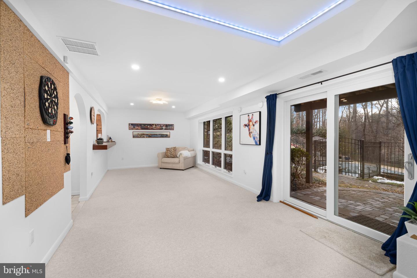 5500 BEECH RIDGE DR, FAIRFAX, Virginia 22030, 5 Bedrooms Bedrooms, ,4 BathroomsBathrooms,Residential,For sale,5500 BEECH RIDGE DR,VAFX2290716 MLS # VAFX2290716