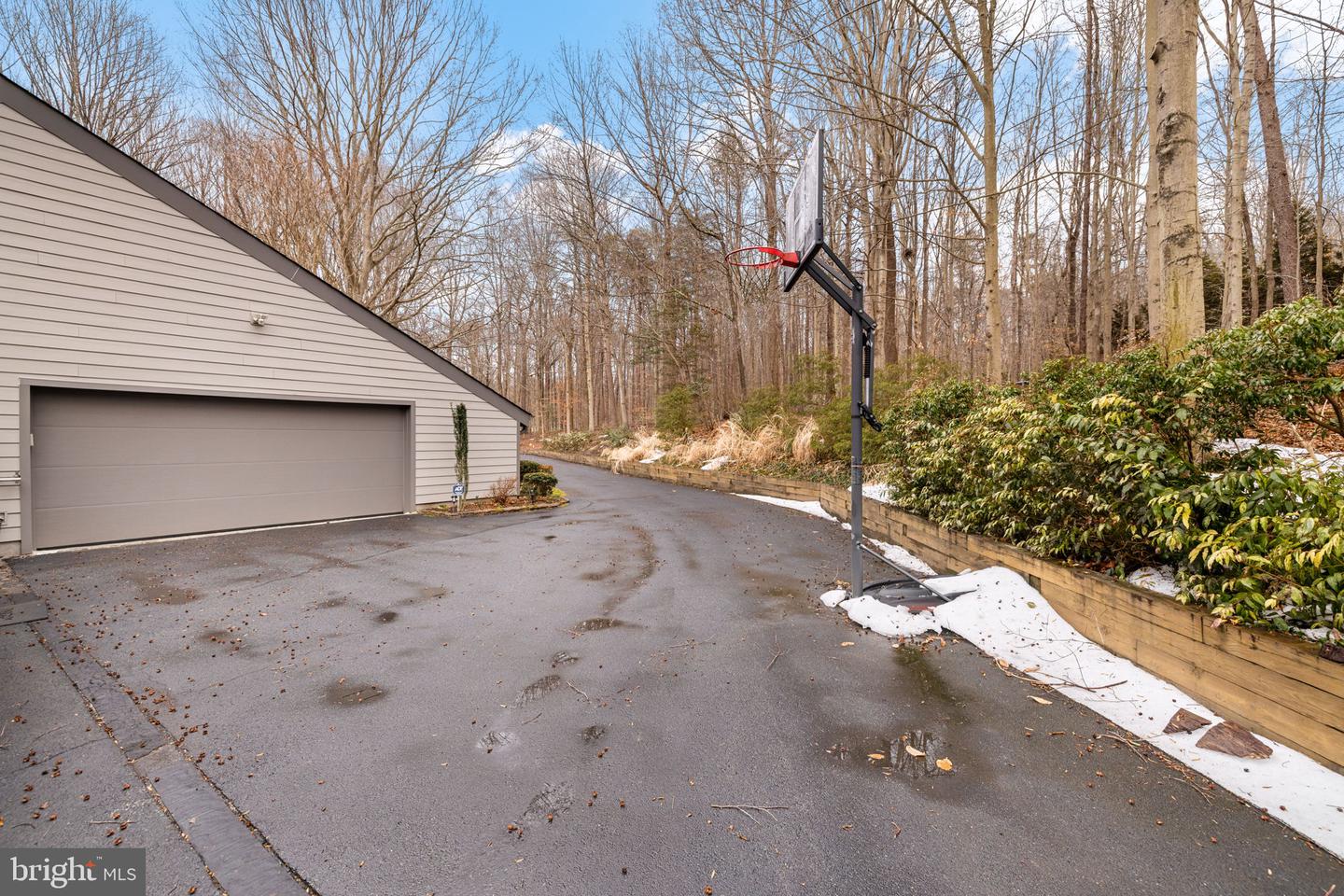 5500 BEECH RIDGE DR, FAIRFAX, Virginia 22030, 5 Bedrooms Bedrooms, ,4 BathroomsBathrooms,Residential,For sale,5500 BEECH RIDGE DR,VAFX2290716 MLS # VAFX2290716