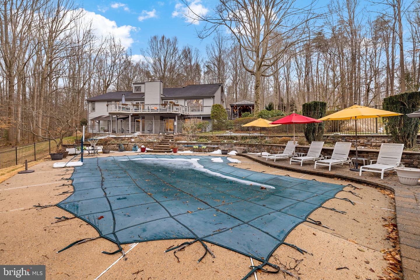 5500 BEECH RIDGE DR, FAIRFAX, Virginia 22030, 5 Bedrooms Bedrooms, ,4 BathroomsBathrooms,Residential,For sale,5500 BEECH RIDGE DR,VAFX2290716 MLS # VAFX2290716