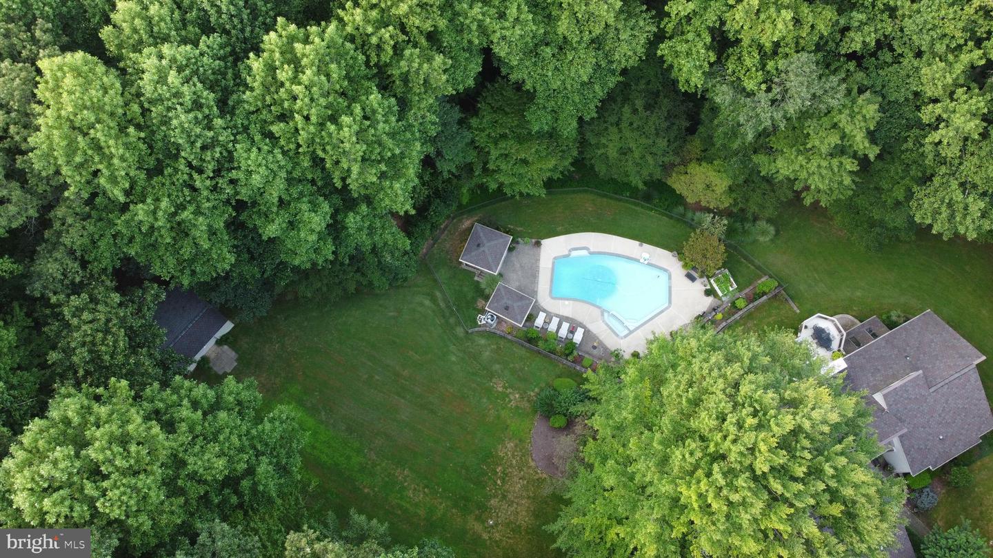 5500 BEECH RIDGE DR, FAIRFAX, Virginia 22030, 5 Bedrooms Bedrooms, ,4 BathroomsBathrooms,Residential,For sale,5500 BEECH RIDGE DR,VAFX2290716 MLS # VAFX2290716