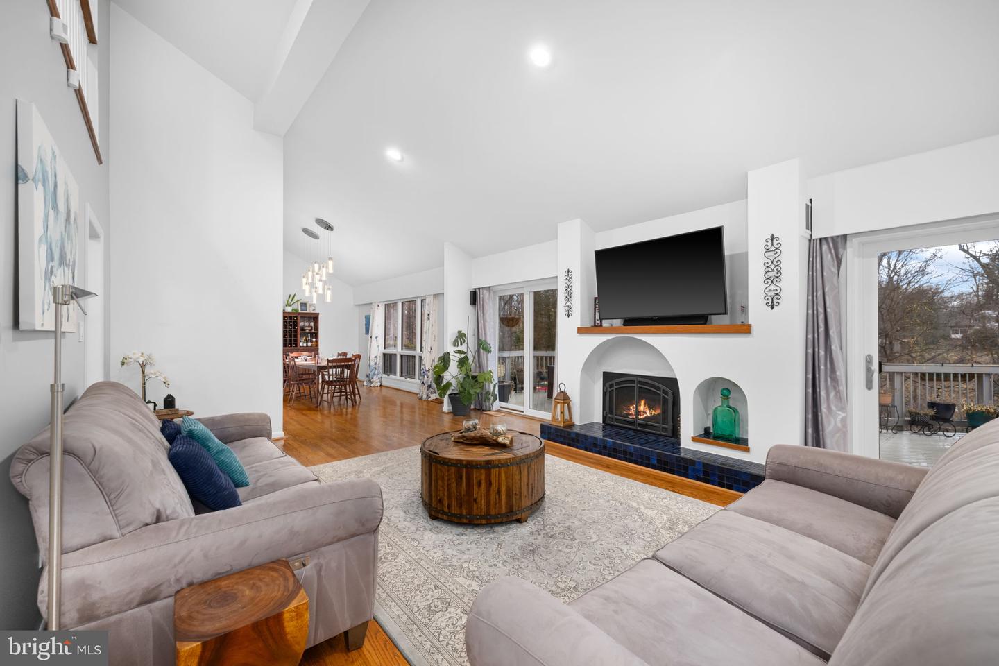 5500 BEECH RIDGE DR, FAIRFAX, Virginia 22030, 5 Bedrooms Bedrooms, ,4 BathroomsBathrooms,Residential,For sale,5500 BEECH RIDGE DR,VAFX2290716 MLS # VAFX2290716