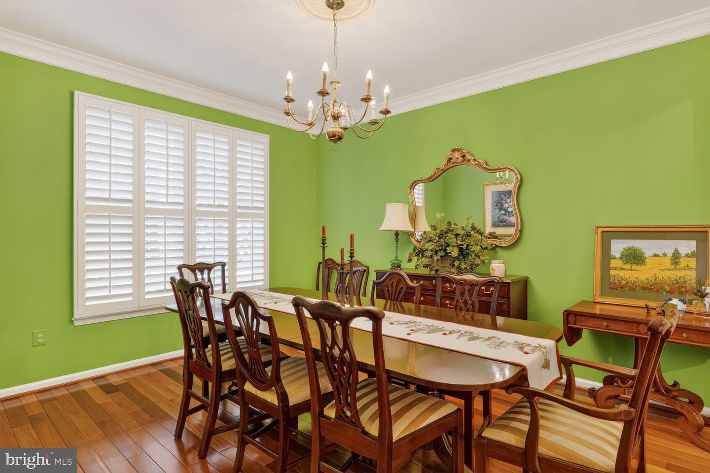 5409 GREEN GLEN LN, ALEXANDRIA, Virginia 22315, 5 Bedrooms Bedrooms, ,3 BathroomsBathrooms,Residential,For sale,5409 GREEN GLEN LN,VAFX2290898 MLS # VAFX2290898