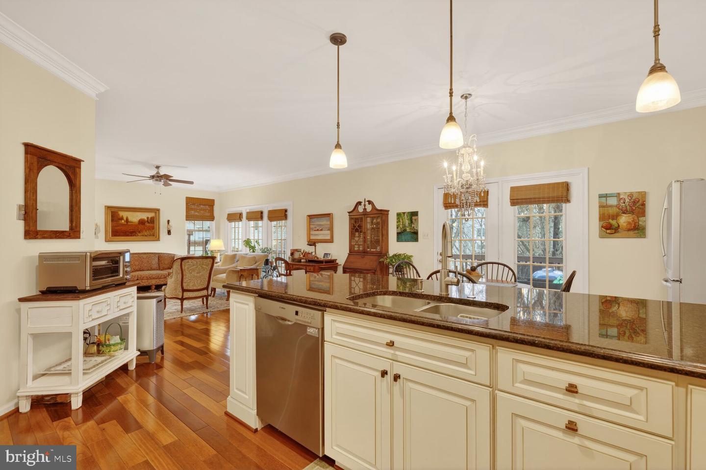 5409 GREEN GLEN LN, ALEXANDRIA, Virginia 22315, 5 Bedrooms Bedrooms, ,3 BathroomsBathrooms,Residential,For sale,5409 GREEN GLEN LN,VAFX2290898 MLS # VAFX2290898