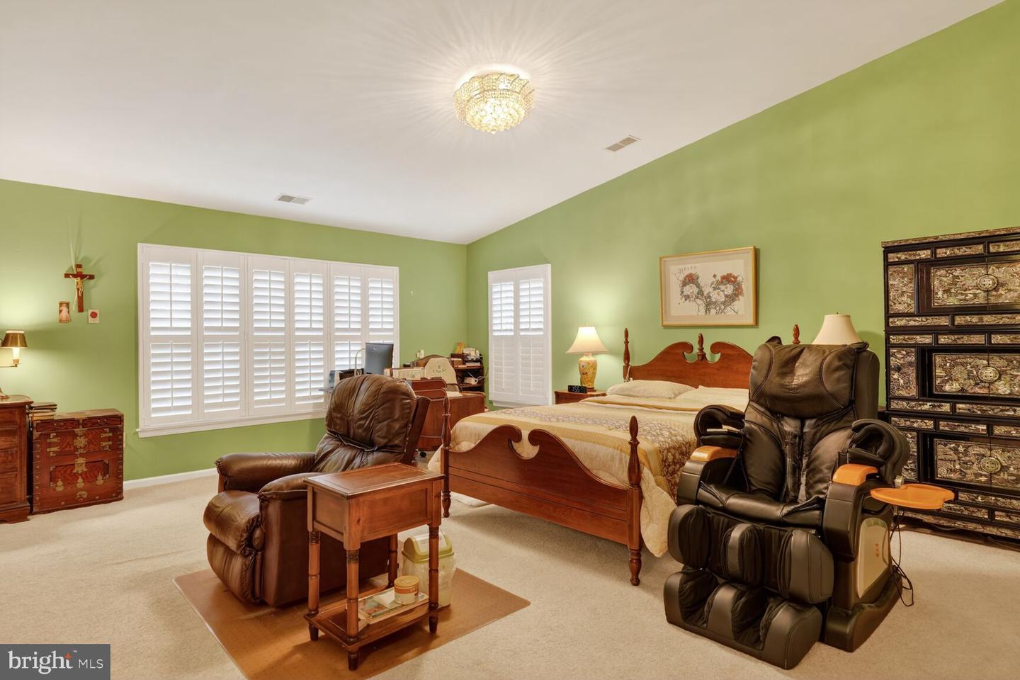 5409 GREEN GLEN LN, ALEXANDRIA, Virginia 22315, 5 Bedrooms Bedrooms, ,3 BathroomsBathrooms,Residential,For sale,5409 GREEN GLEN LN,VAFX2290898 MLS # VAFX2290898