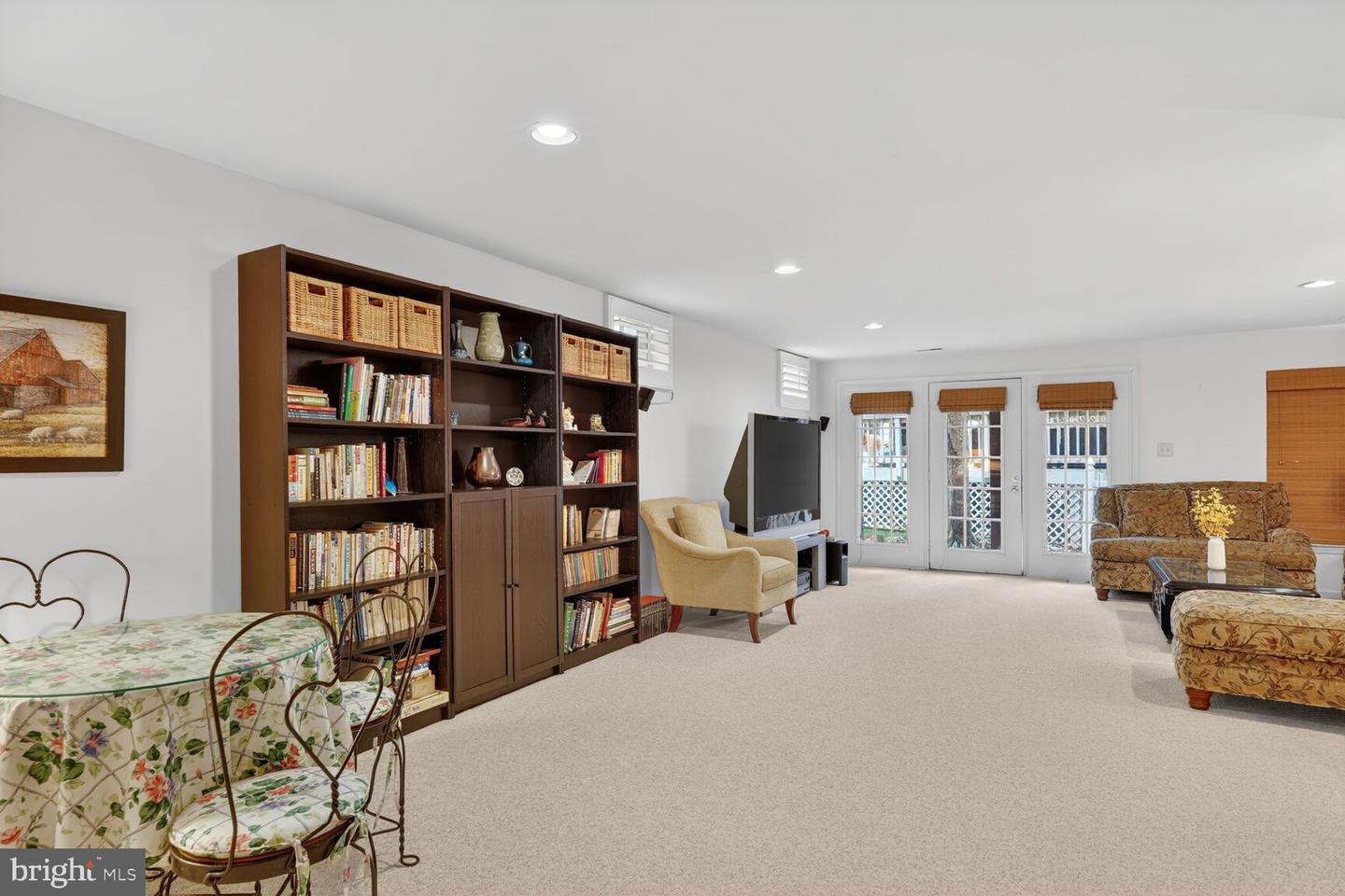 5409 GREEN GLEN LN, ALEXANDRIA, Virginia 22315, 5 Bedrooms Bedrooms, ,3 BathroomsBathrooms,Residential,For sale,5409 GREEN GLEN LN,VAFX2290898 MLS # VAFX2290898