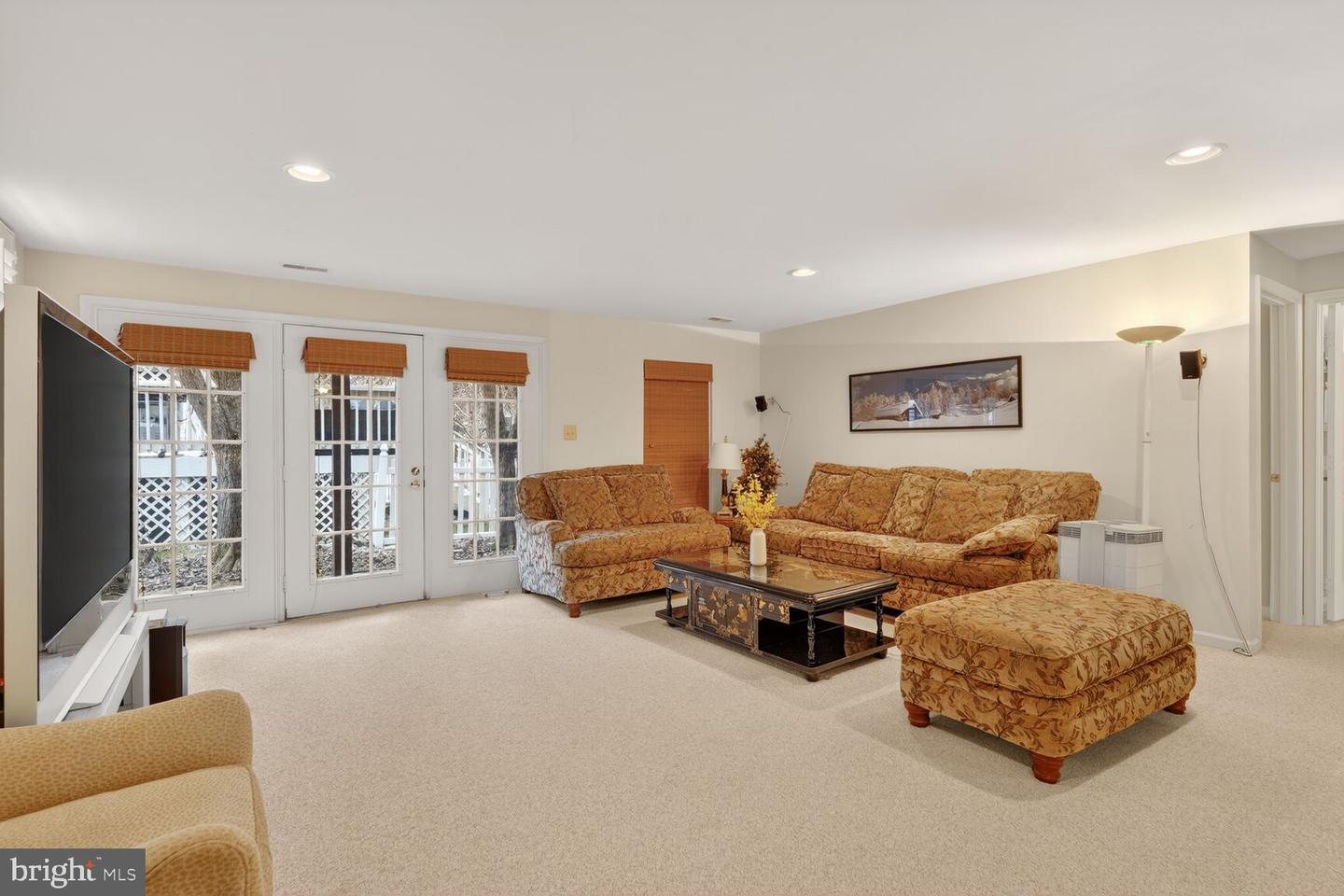 5409 GREEN GLEN LN, ALEXANDRIA, Virginia 22315, 5 Bedrooms Bedrooms, ,3 BathroomsBathrooms,Residential,For sale,5409 GREEN GLEN LN,VAFX2290898 MLS # VAFX2290898