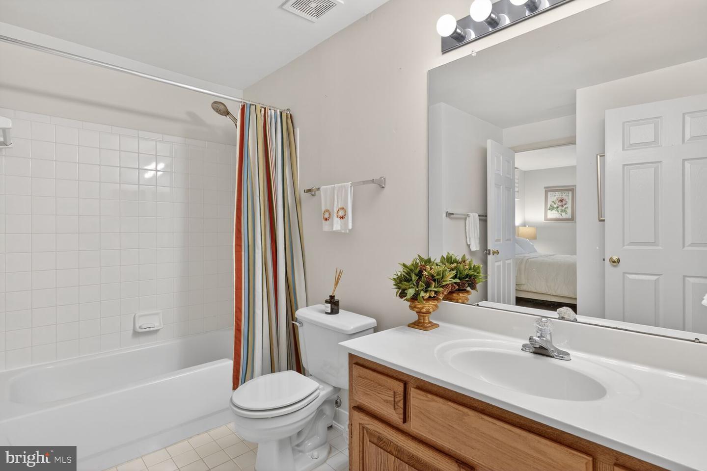 5409 GREEN GLEN LN, ALEXANDRIA, Virginia 22315, 5 Bedrooms Bedrooms, ,3 BathroomsBathrooms,Residential,For sale,5409 GREEN GLEN LN,VAFX2290898 MLS # VAFX2290898