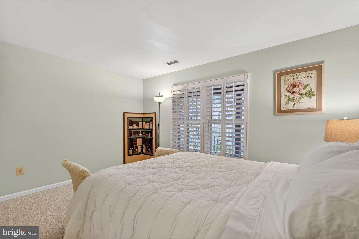 5409 GREEN GLEN LN, ALEXANDRIA, Virginia 22315, 5 Bedrooms Bedrooms, ,3 BathroomsBathrooms,Residential,For sale,5409 GREEN GLEN LN,VAFX2290898 MLS # VAFX2290898