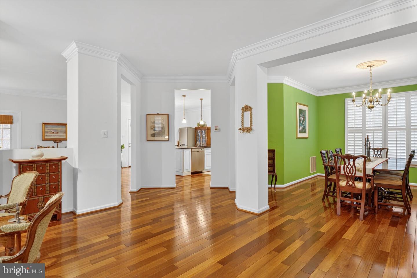 5409 GREEN GLEN LN, ALEXANDRIA, Virginia 22315, 5 Bedrooms Bedrooms, ,3 BathroomsBathrooms,Residential,For sale,5409 GREEN GLEN LN,VAFX2290898 MLS # VAFX2290898