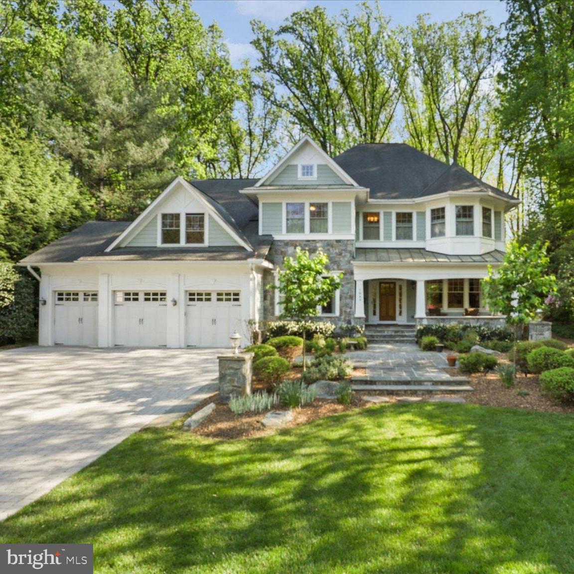 1889 VIRGINIA AVE, MCLEAN, Virginia 22101, 6 Bedrooms Bedrooms, 15 Rooms Rooms,7 BathroomsBathrooms,Residential,For sale,1889 VIRGINIA AVE,VAFX2290900 MLS # VAFX2290900