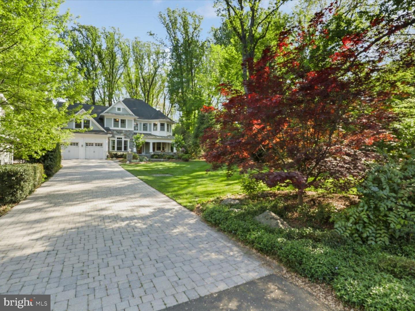 1889 VIRGINIA AVE, MCLEAN, Virginia 22101, 6 Bedrooms Bedrooms, 15 Rooms Rooms,7 BathroomsBathrooms,Residential,For sale,1889 VIRGINIA AVE,VAFX2290900 MLS # VAFX2290900