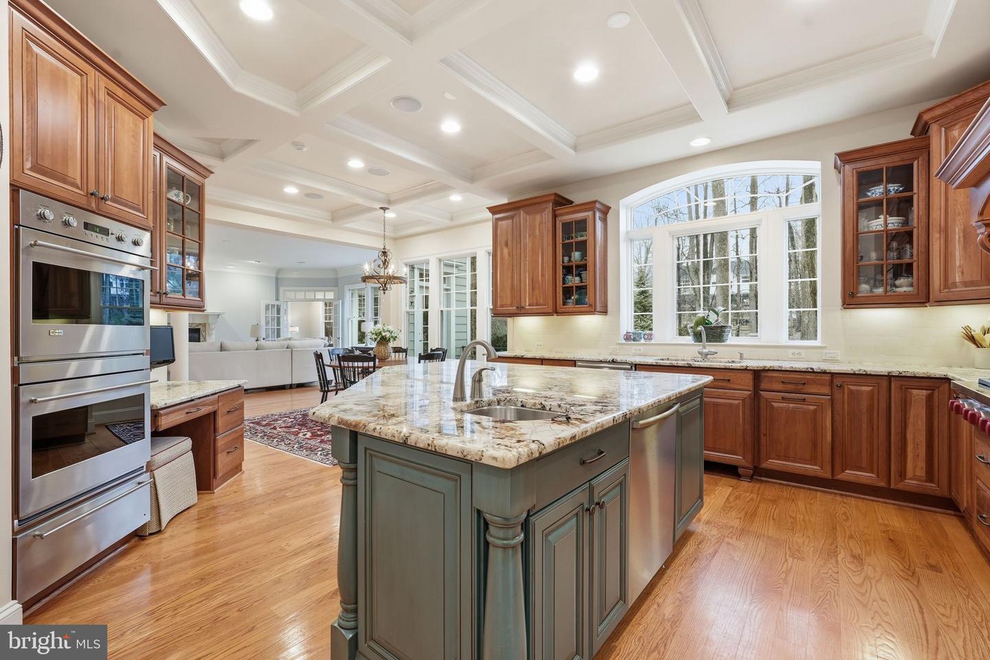 1889 VIRGINIA AVE, MCLEAN, Virginia 22101, 6 Bedrooms Bedrooms, 15 Rooms Rooms,7 BathroomsBathrooms,Residential,For sale,1889 VIRGINIA AVE,VAFX2290900 MLS # VAFX2290900