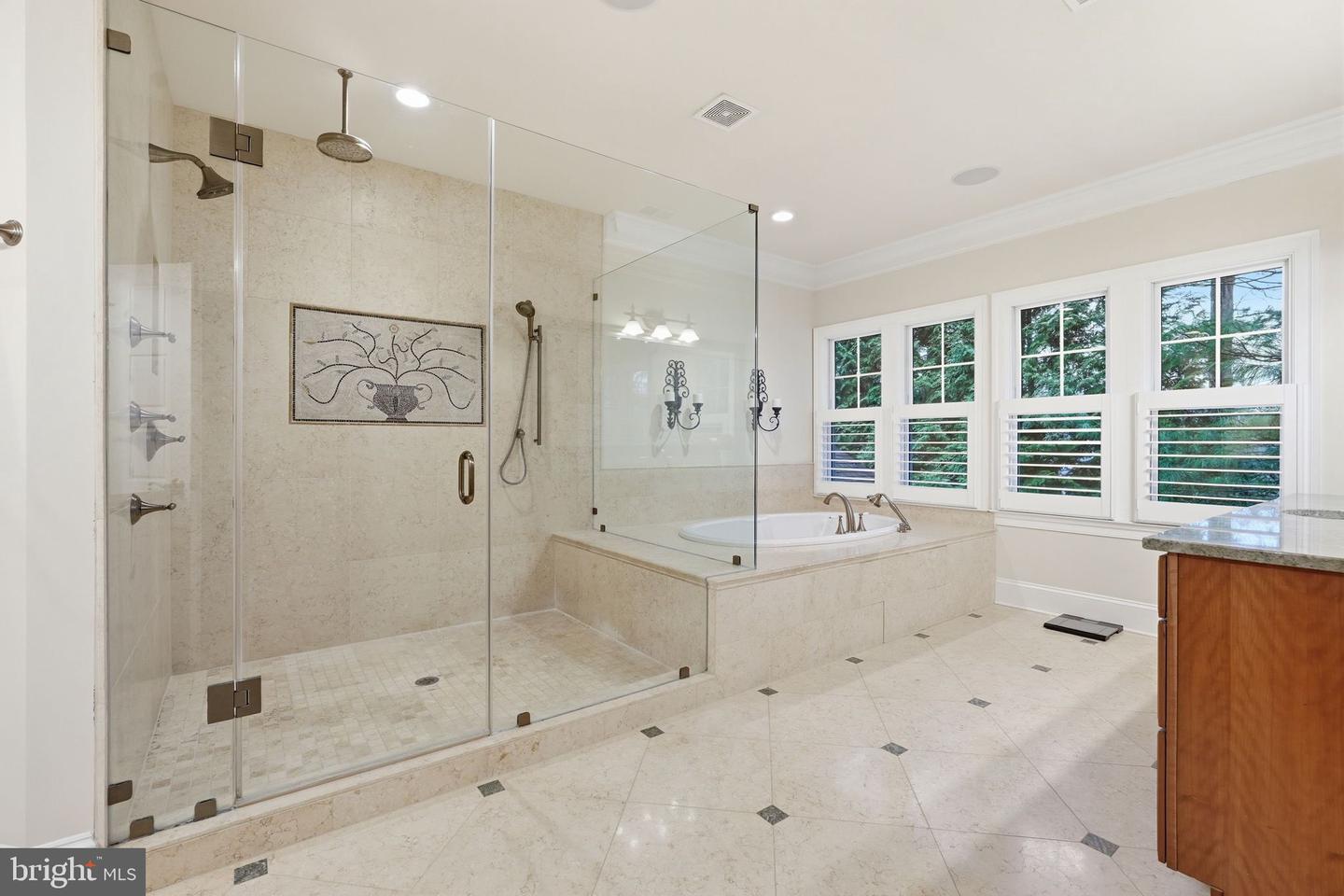 1889 VIRGINIA AVE, MCLEAN, Virginia 22101, 6 Bedrooms Bedrooms, 15 Rooms Rooms,7 BathroomsBathrooms,Residential,For sale,1889 VIRGINIA AVE,VAFX2290900 MLS # VAFX2290900