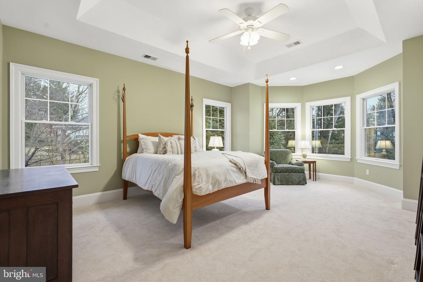 1889 VIRGINIA AVE, MCLEAN, Virginia 22101, 6 Bedrooms Bedrooms, 15 Rooms Rooms,7 BathroomsBathrooms,Residential,For sale,1889 VIRGINIA AVE,VAFX2290900 MLS # VAFX2290900