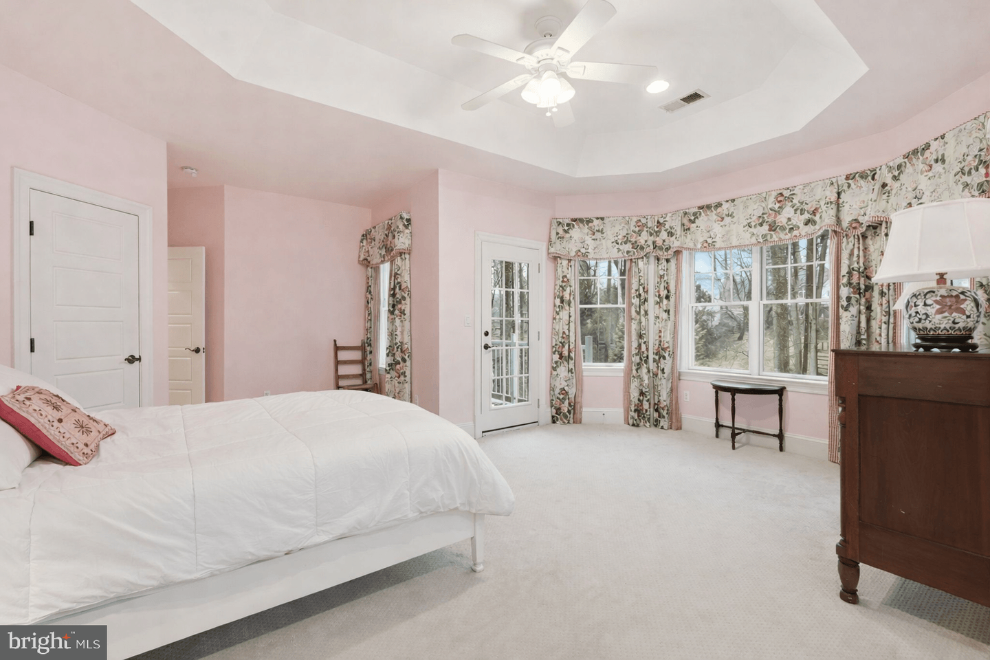 1889 VIRGINIA AVE, MCLEAN, Virginia 22101, 6 Bedrooms Bedrooms, 15 Rooms Rooms,7 BathroomsBathrooms,Residential,For sale,1889 VIRGINIA AVE,VAFX2290900 MLS # VAFX2290900