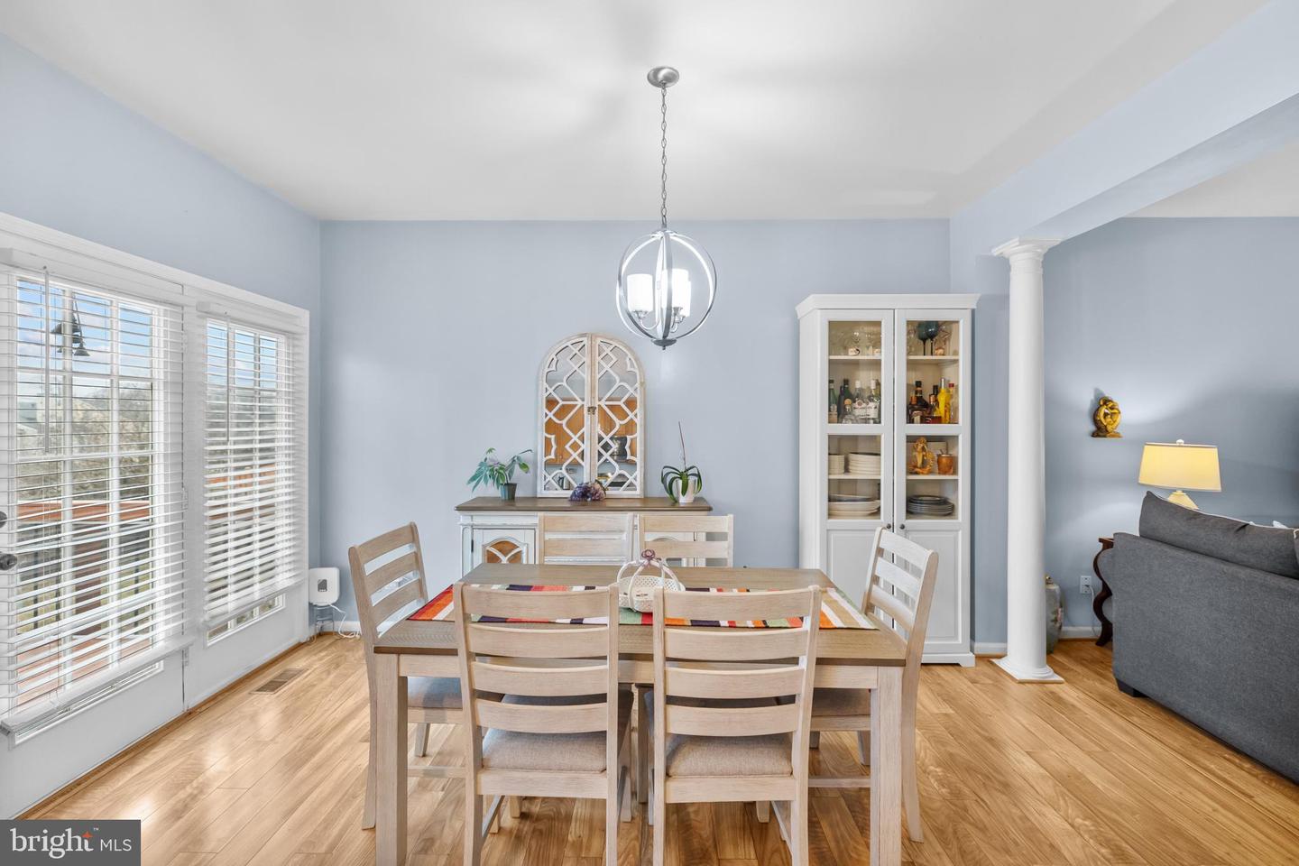 2576 GRAYTON LN, WOODBRIDGE, Virginia 22191, 3 Bedrooms Bedrooms, ,3 BathroomsBathrooms,Residential,For sale,2576 GRAYTON LN,VAPW2112442 MLS # VAPW2112442