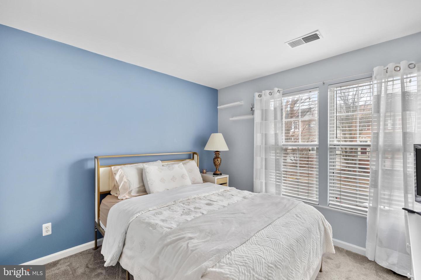 2576 GRAYTON LN, WOODBRIDGE, Virginia 22191, 3 Bedrooms Bedrooms, ,3 BathroomsBathrooms,Residential,For sale,2576 GRAYTON LN,VAPW2112442 MLS # VAPW2112442