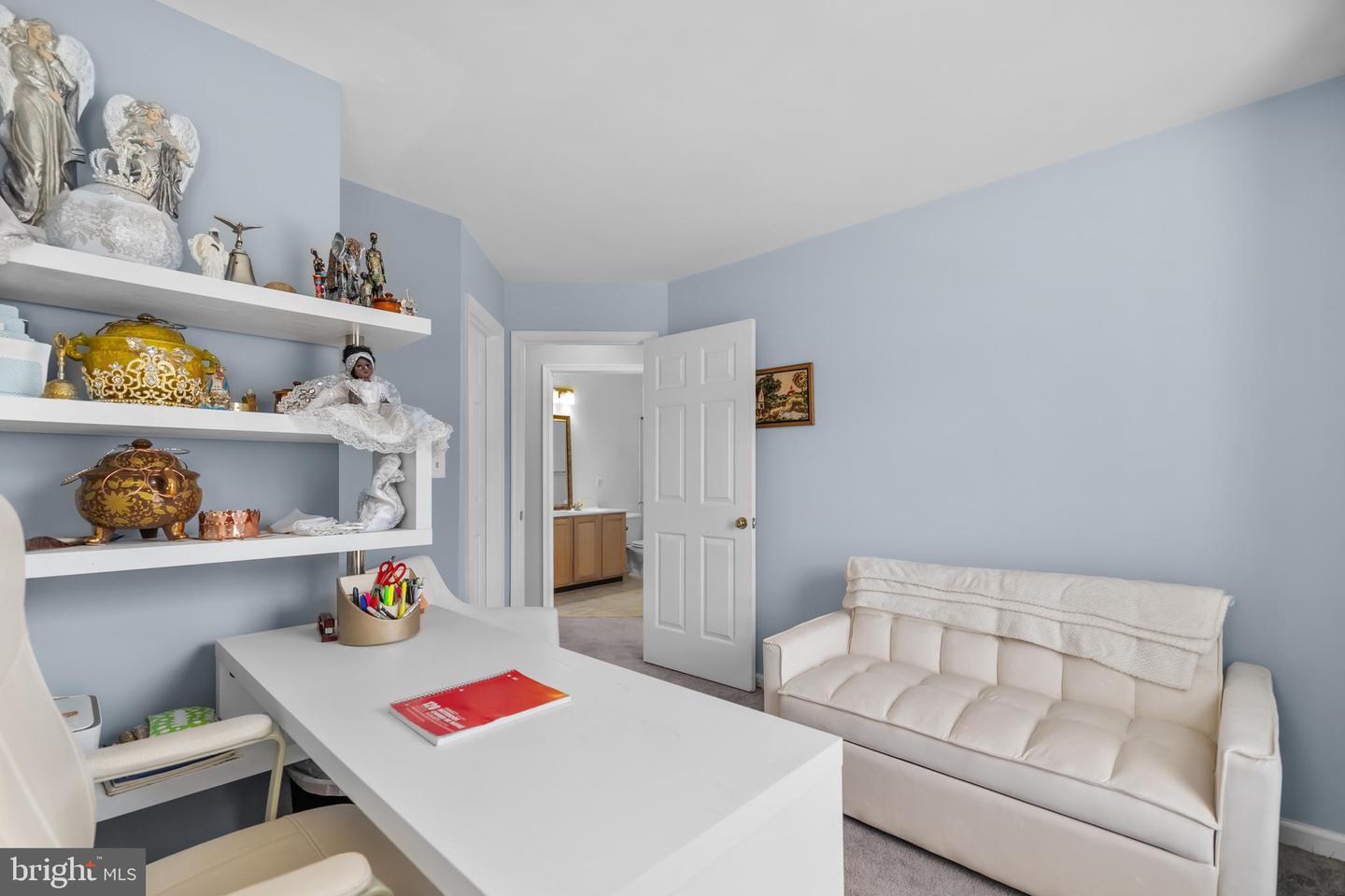 2576 GRAYTON LN, WOODBRIDGE, Virginia 22191, 3 Bedrooms Bedrooms, ,3 BathroomsBathrooms,Residential,For sale,2576 GRAYTON LN,VAPW2112442 MLS # VAPW2112442