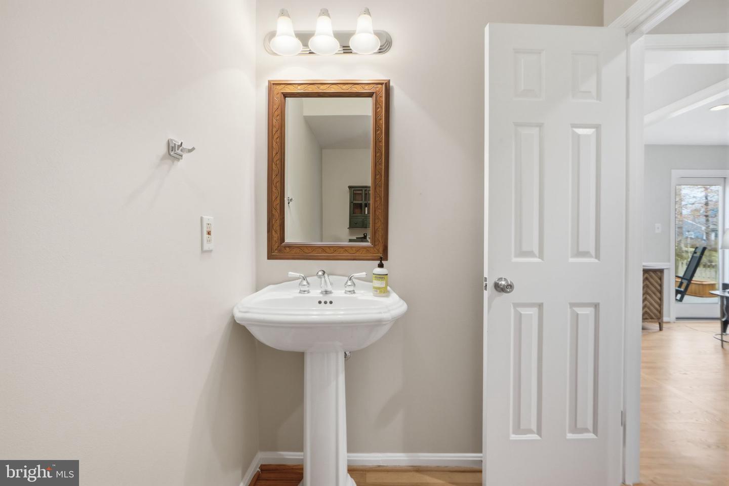 5508 LANDMARK PL, FAIRFAX, Virginia 22032, 4 Bedrooms Bedrooms, ,3 BathroomsBathrooms,Residential,For sale,5508 LANDMARK PL,VAFX2290944 MLS # VAFX2290944