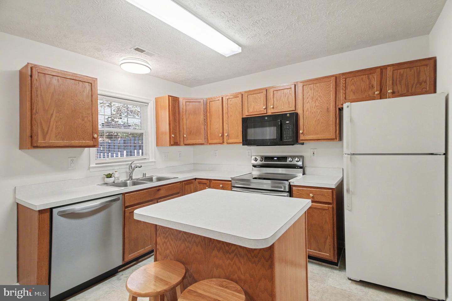 10510 LIMBURG CT, FREDERICKSBURG, Virginia 22408, 2 Bedrooms Bedrooms, ,2 BathroomsBathrooms,Residential,For sale,10510 LIMBURG CT,VASP2039300 MLS # VASP2039300